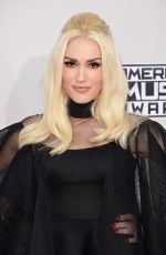 GWEN STEFANI at 2015 American Music Awards in Los Angeles 11/22/2015