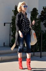 GWEN STEFANI Out and About in Los Angeles 11/29/2015