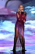 GWEN STEFANI Performs at American Music Awards 2015 11/22/2015