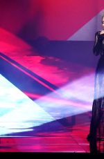 GWEN STEFANI Performs at American Music Awards 2015 11/22/2015