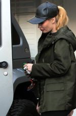 IGGY AZALEA Leaves a Dermatologist Office in Beverly Hills 11/20/2015