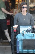 JAMIE-LYNN SIGLER Shopping at The Pavilion in Beverly Hills 11/27/2015