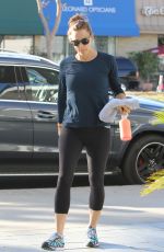 JENNIFER GARNER Arrives at a Gym in Brentwood 11/12/2015