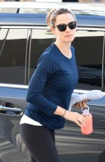 JENNIFER GARNER Arrives at a Gym in Brentwood 11/12/2015