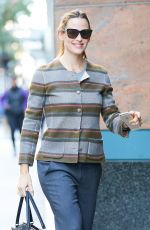 JENNIFER GARNER Heading to a Meeting in New York 11/17/2015