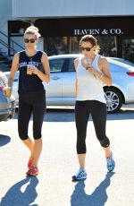 JENNIFER GARNER Leaves a Gym in Los Angeles 11/07/2015