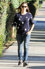 JENNIFER GARNER Out and About in Los Angeles 11/13/2015