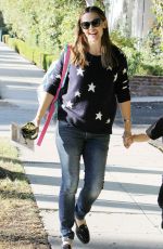 JENNIFER GARNER Out and About in Los Angeles 11/13/2015
