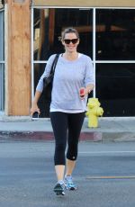 JENNIFER GARNER Out and About in Los Angeles 11/21/2015