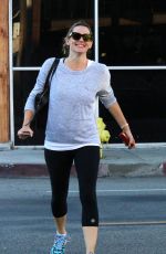 JENNIFER GARNER Out and About in Los Angeles 11/21/2015