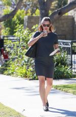 JENNIFER GARNER Out and About in Los Angeles 11/29/2015