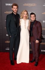 JENNIFER LAWRENCE at The Hunger Games: Mockingjay, Part 2 Premiere in Los Angeles 11/16/2015