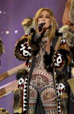 JENNIFER LOPEZ Performs at American Music Awards 2015 11/22/2015