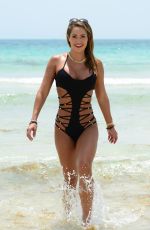 JENNIFER NICOLE LEE at a Beach in Miami 11/05/2015