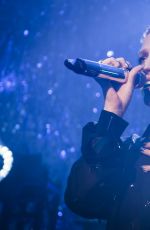 JESS GLYNNE Performs at a Concert at The Roundhouse in London 11/04/2015