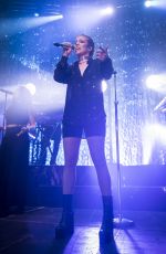 JESS GLYNNE Performs at a Concert at The Roundhouse in London 11/04/2015