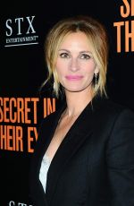 JULIA ROBERTS at Secret in Their Eyes Premiere in Los Angeles