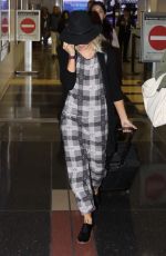 JULIANNE HOUGH at Washington Reagan National Airport in Washington 11/25/2015