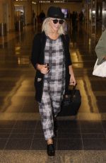 JULIANNE HOUGH at Washington Reagan National Airport in Washington 11/25/2015