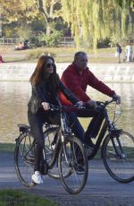 JULIANNE MOORE and ELIZABETH BANKS Take Ride on Bicycle 11/03/2015
