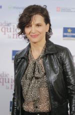 JULIETTE BINOCHE at Nadie Quiere La Noche Photocall 11/02/2015