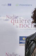 JULIETTE BINOCHE at Nadie Quiere La Noche Photocall 11/02/2015