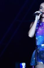 KATY PERRY Performs at Dubai Airport