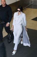 KENDALL JENNER Arrives at Airport in Sydney 11/17/2015
