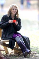 KERI RUSSELL on the Set of The Americans in Queens 11/07/2015