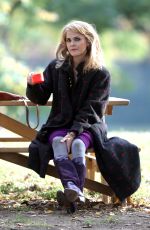 KERI RUSSELL on the Set of The Americans in Queens 11/07/2015