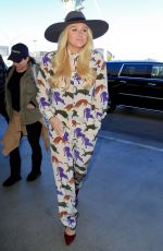 KESHA Arrives at LAX Airport in Los Angeles 11/25/2015