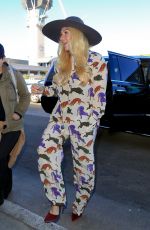 KESHA Arrives at LAX Airport in Los Angeles 11/25/2015