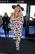 KESHA Arrives at LAX Airport in Los Angeles 11/25/2015