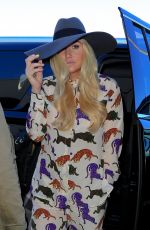 KESHA Arrives at LAX Airport in Los Angeles 11/25/2015