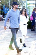 KOURTNEY KARDASHIAN at Marmalade Cafe in Calabasas 11/25/2015