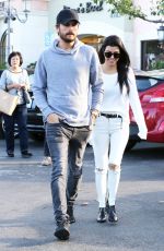 KOURTNEY KARDASHIAN at Marmalade Cafe in Calabasas 11/25/2015