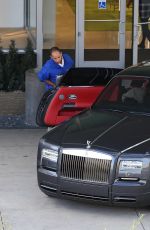 KYLIE JENNER Shopping New Rolls Royce 11/04/2015