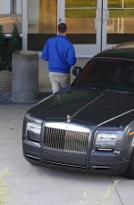 KYLIE JENNER Shopping New Rolls Royce 11/04/2015