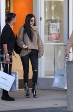 KYLIE JENNER Shopping New Rolls Royce 11/04/2015