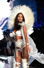 LAIS RIBEIRO at Victoria’s Secret 2015 Fashion Show in New York 11/10/2015