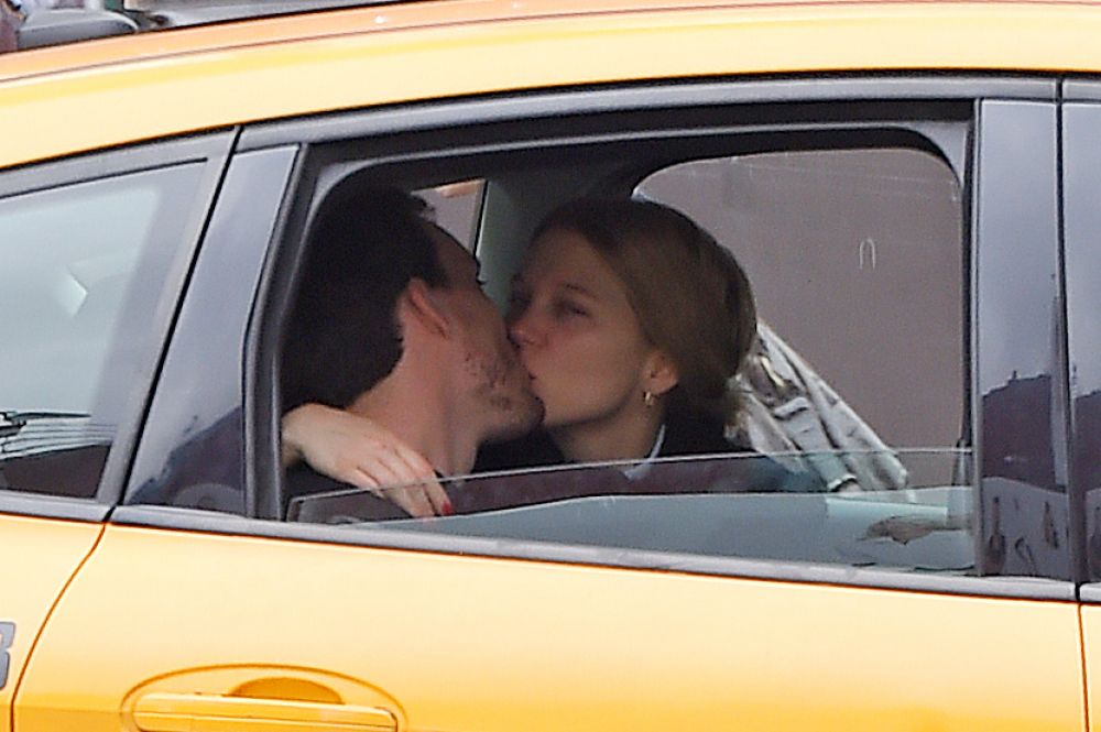 LEA SEYDOUX and Andre Meyer Kiss in a Taxi in West Village 11/06/2015. 
