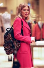 LEA SEYDOUX Out Shopping in New York 11/05/2015