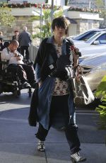 LENA HEADEY Leaves Pottery Barn Kids at Grove in West Hollywood 11/25/2015