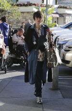 LENA HEADEY Leaves Pottery Barn Kids at Grove in West Hollywood 11/25/2015