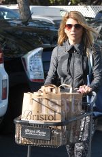 LORI LOUGHLIN Shopping at Bristol Farms in Beverly Hills 11/27/2015