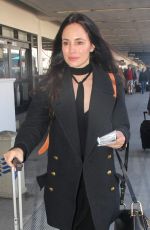 MADELEINE STOWE at Los Angeles International Airport 11/12/2015