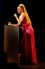 MILEY CYRUS at Vanguard Awards in Los Angeles 11/07/2015 mq