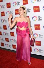 MILEY CYRUS at Vanguard Awards in Los Angeles 11/07/2015 mq