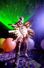 MILEY CYRUS Performs at The Milky, Milky, Milk Tour in Chicago 11/19/2015