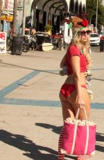 PHOEBE PRICE and ANA BRAGA Rollerblade in Venice Beach 11/20/2015